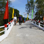 Lão nông với hành trình 20 năm xây hàng trăm cây cầu nông thôn